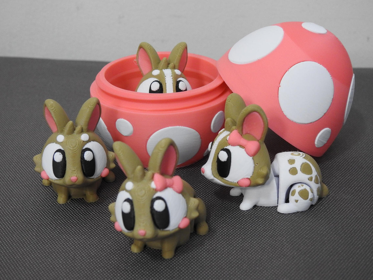 Cute Easter Bunny's and Egg