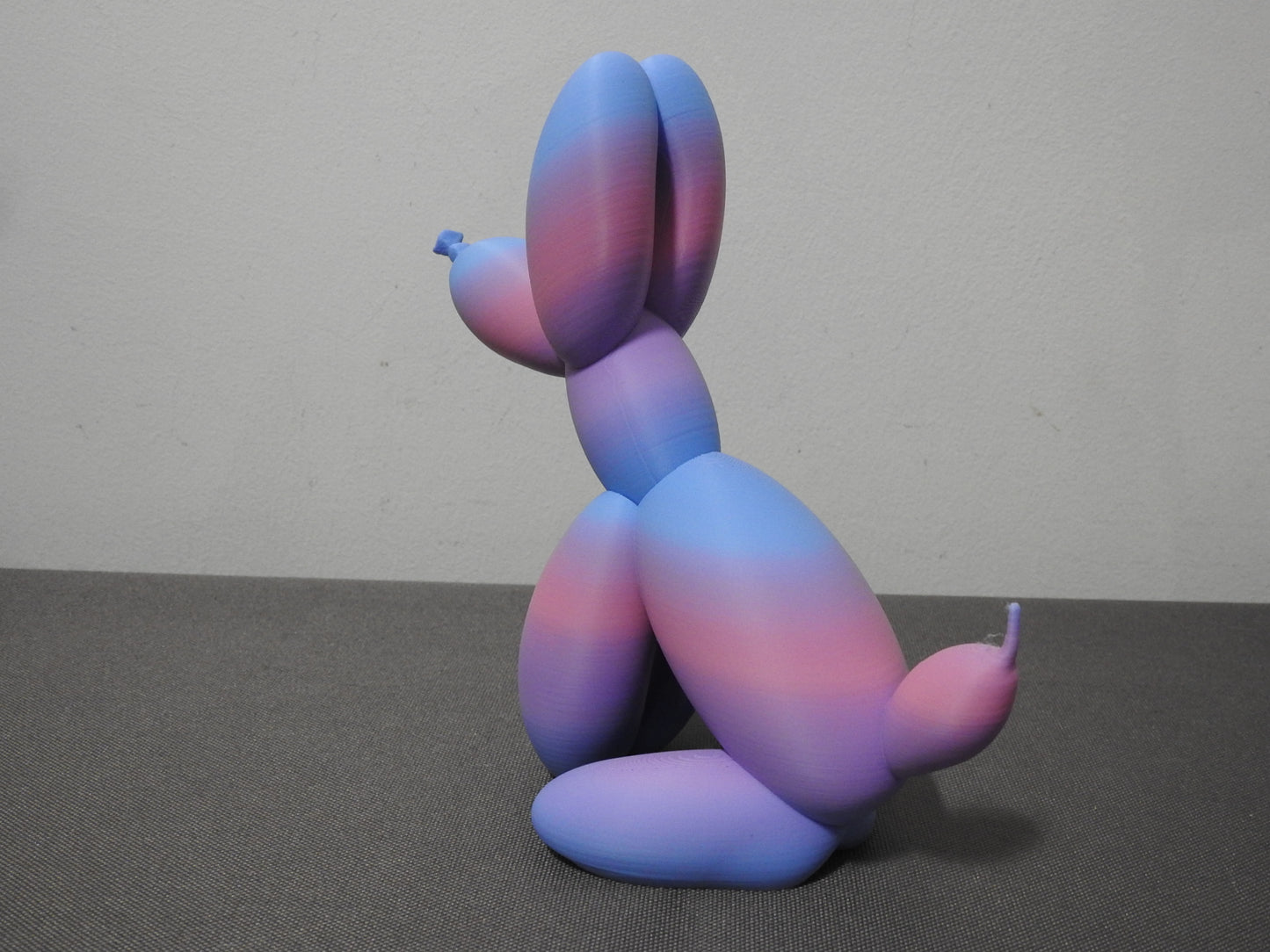 Fun Sitting Balloon Dog