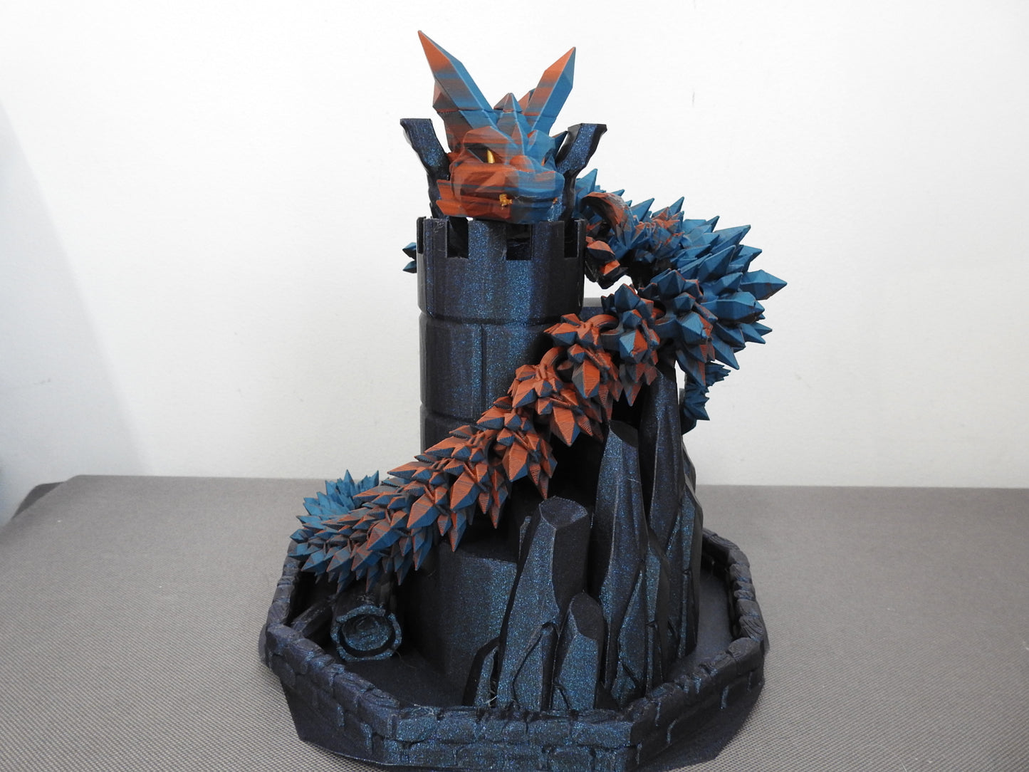 Xl Dragon Castle Stand