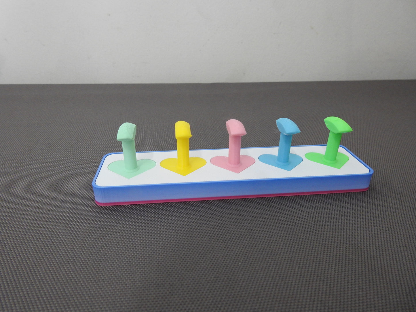 Heart Nail Stand