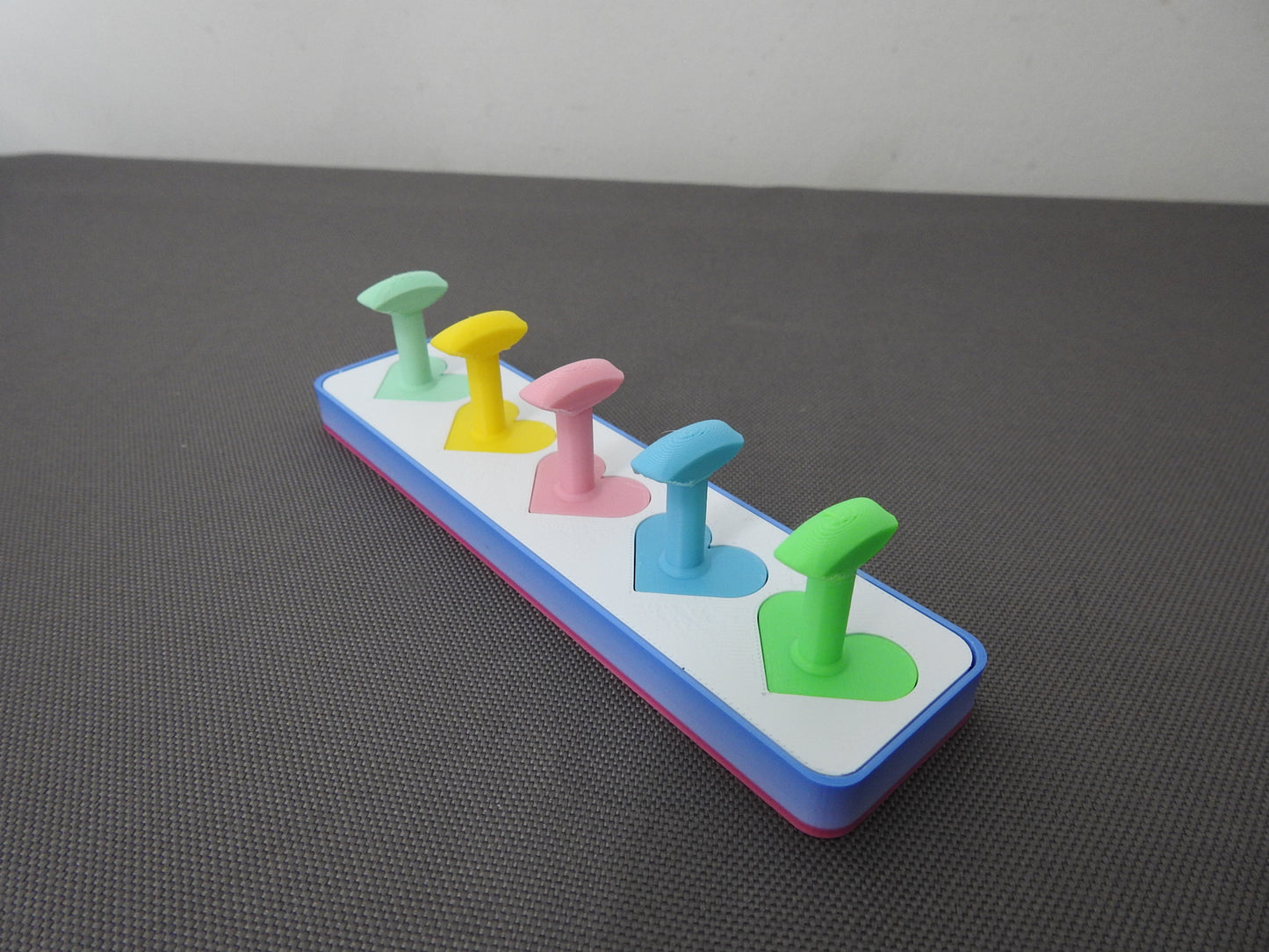 Heart Nail Stand