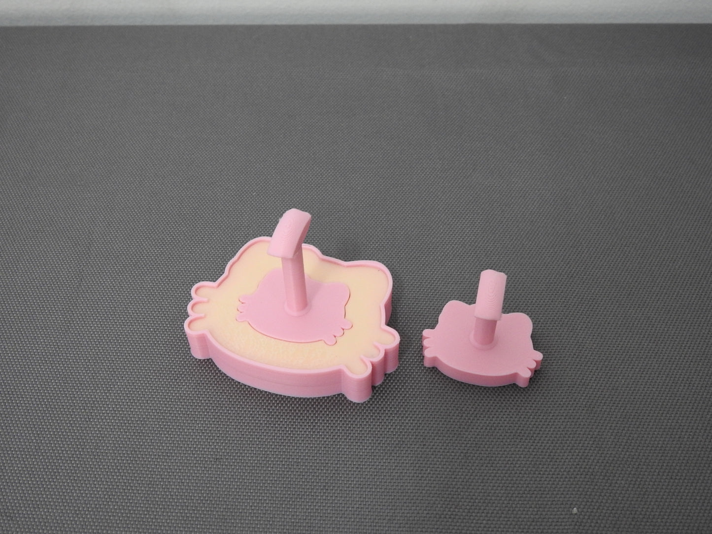 Hello Kitty Single Nail Stand
