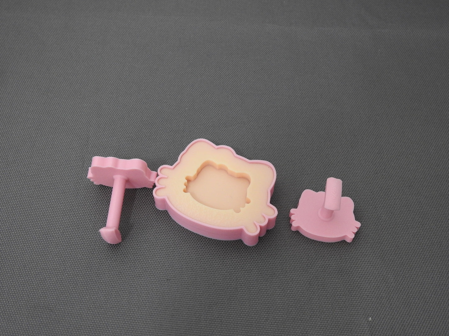 Hello Kitty Single Nail Stand