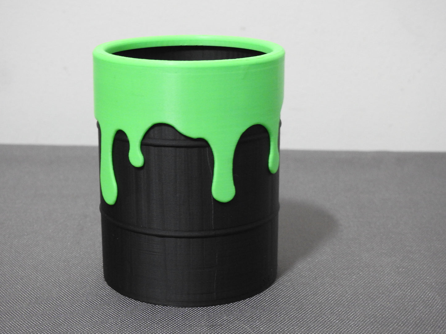 Slime Drum Brush Holder