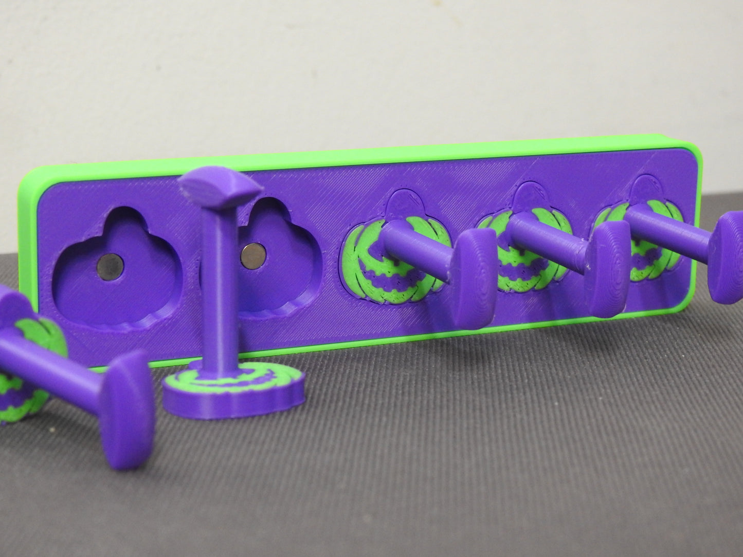 Pumpkin Nail Stand