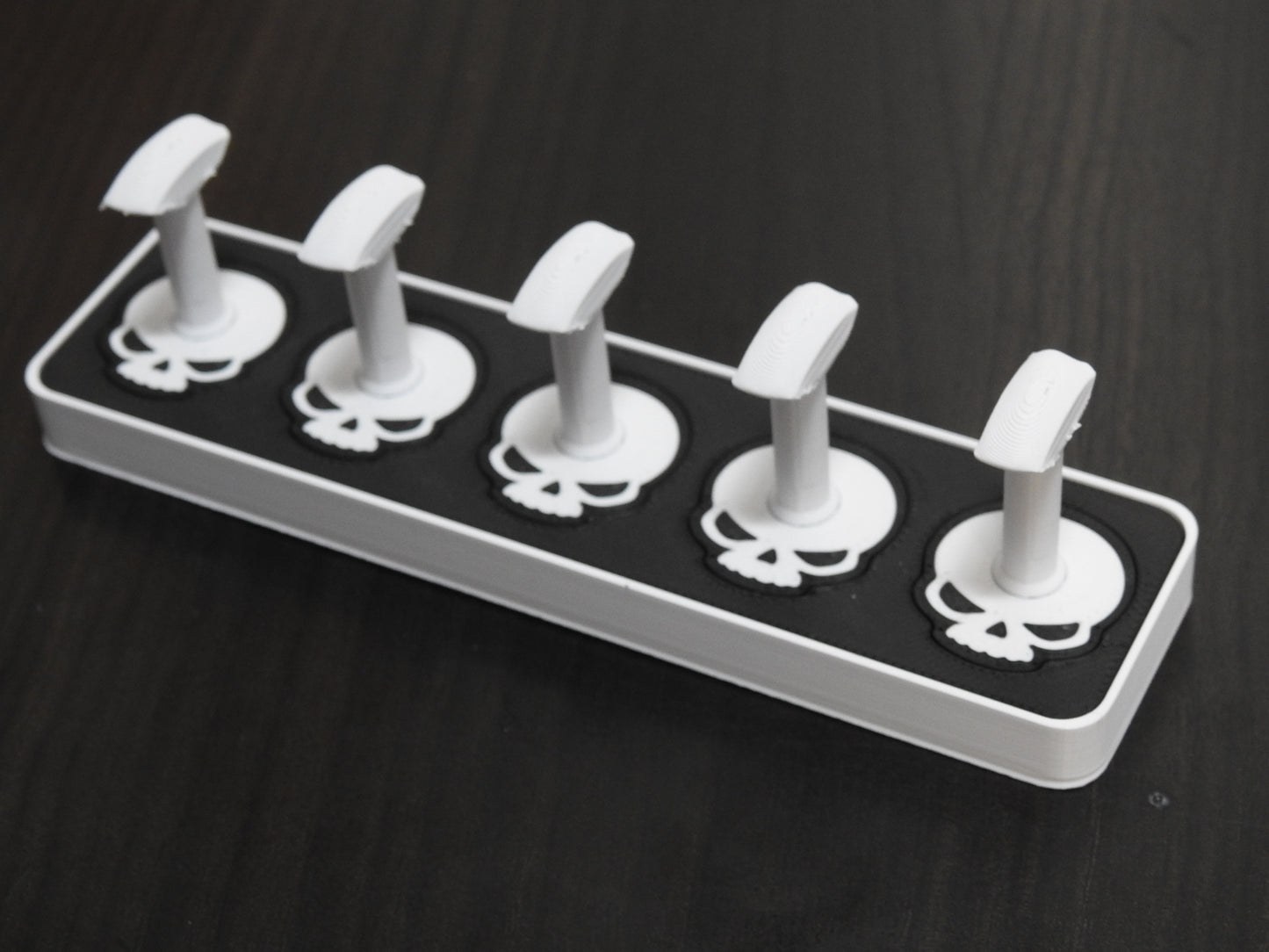 Skull Nail Stand