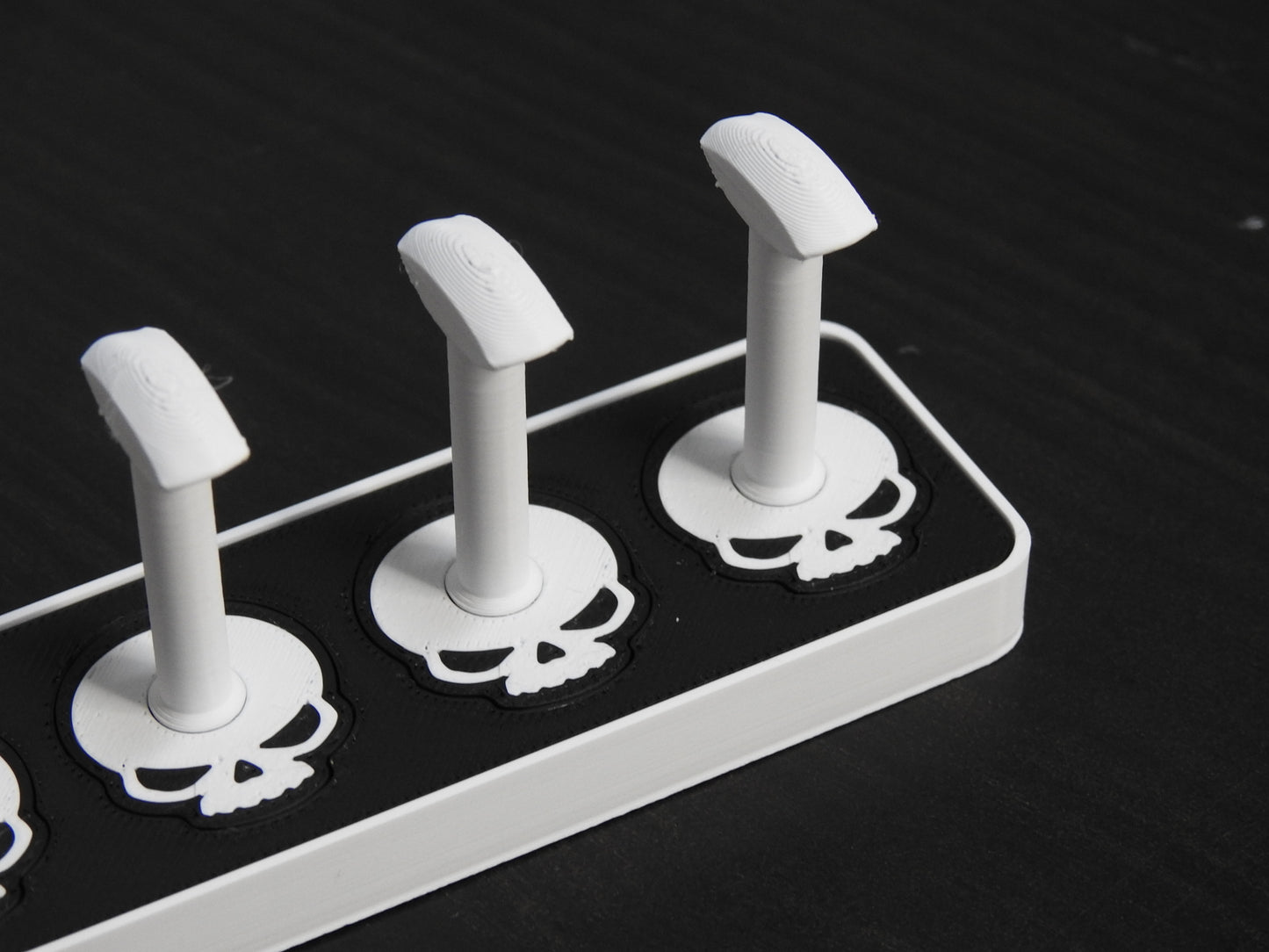 Skull Nail Stand