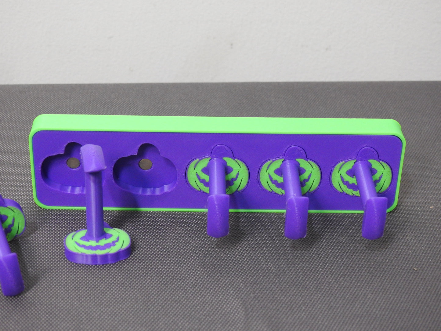 Pumpkin Nail Stand